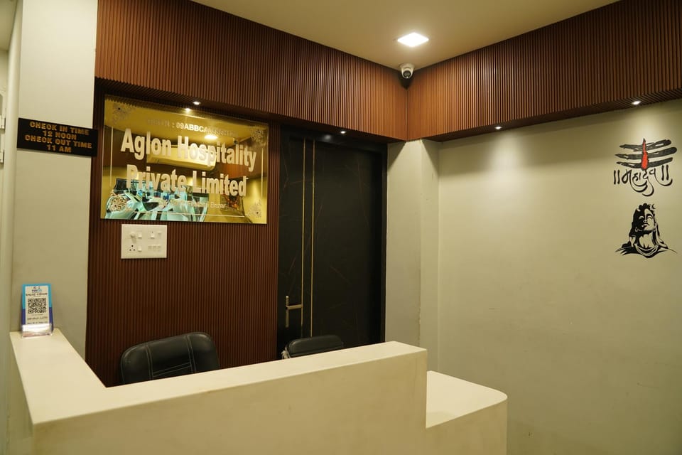 KASHI CROWN (P) GUEST HOUSE Bed and Breakfast in Varanasi