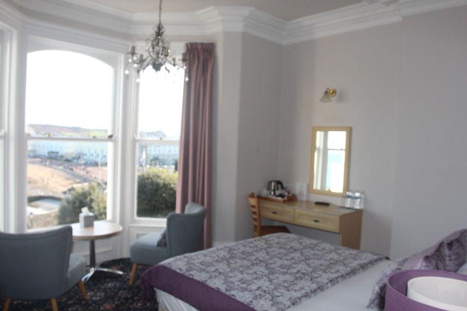 Guestroom