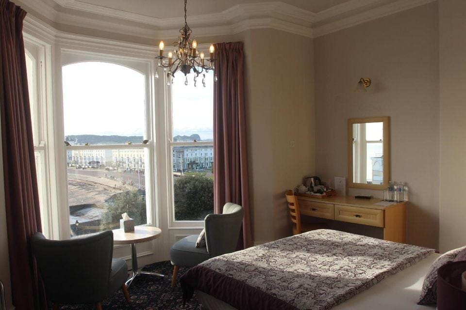 Guestroom
