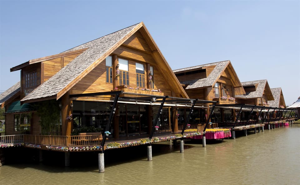 Penny Farthing Villa Hotel in Pattaya City