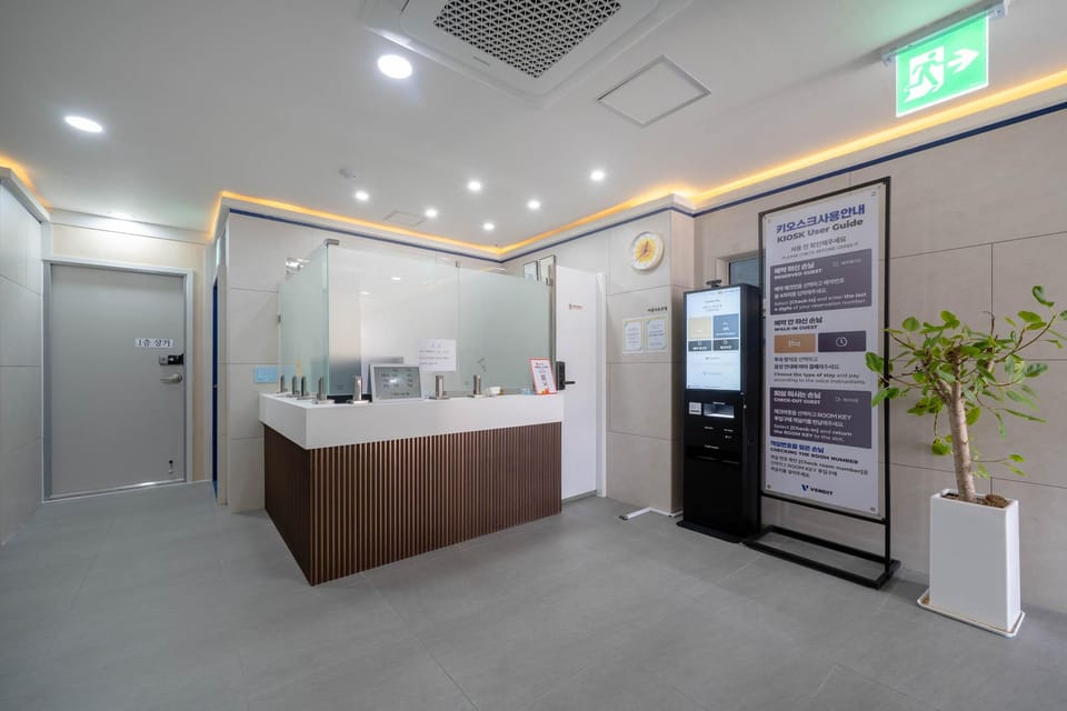 Tongyeong Beautiful Hotel Motel in South Korea