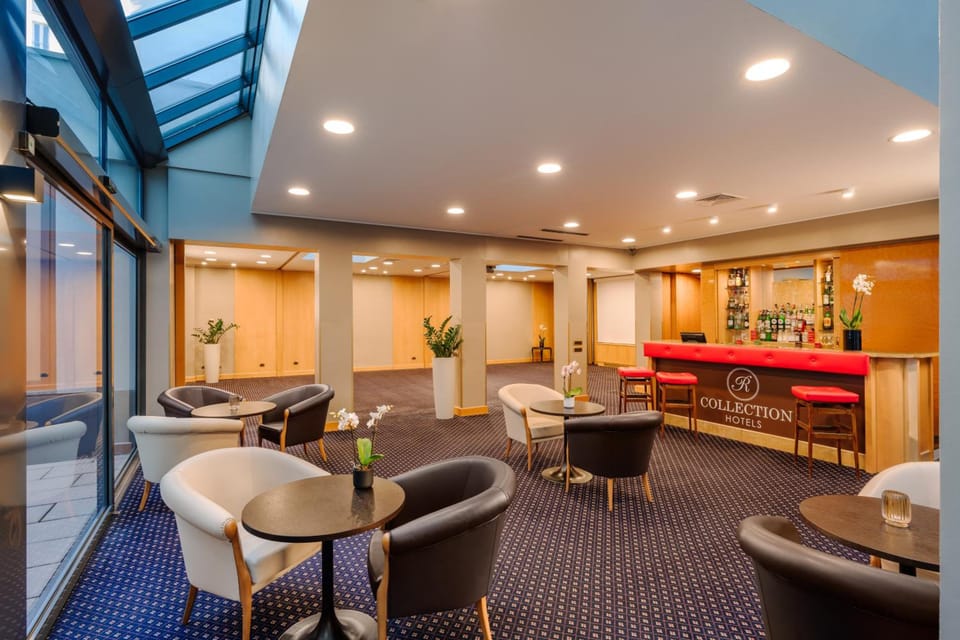 Bar/lounge