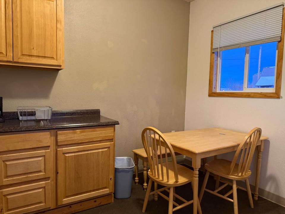 Sagebrush Inn Hotel Inn in Montana
