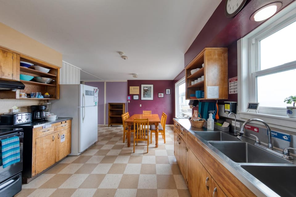 HI Point Montara Lighthouse Hotel in Moss Beach