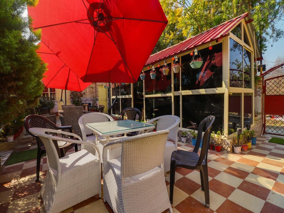 Krishna Mountain Cottage Hotel in Uttarakhand