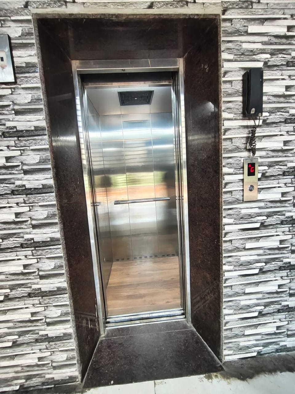 Hit hotels  Hotel in Uttar Pradesh
