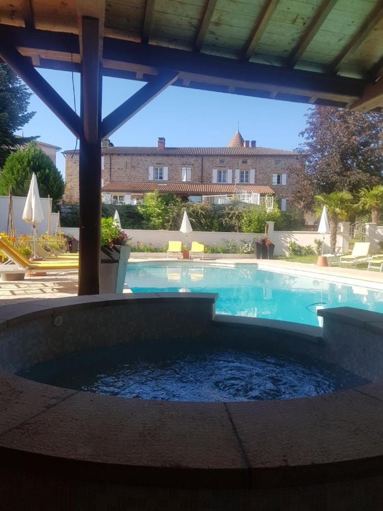 DOMAINE DE LA RESERVE Hotel in Bourgogne-Franche-Comté