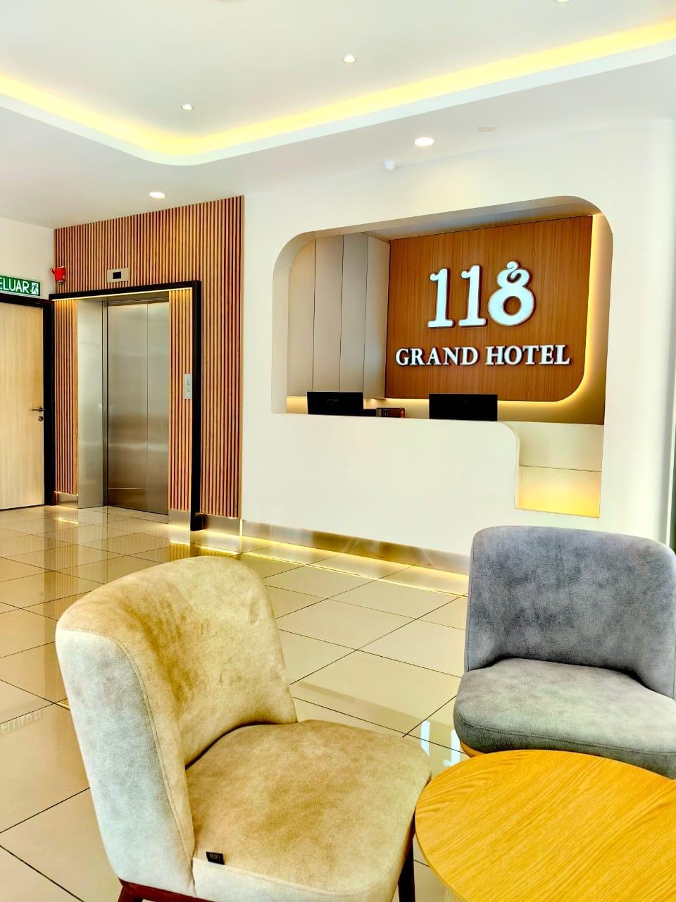 118 Grand Hotel Hotel in George Town