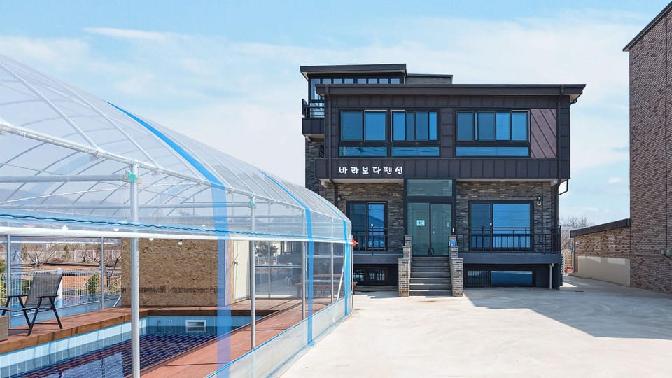 Seonjaedo Barabada Pension Hotel in Gyeonggi-do