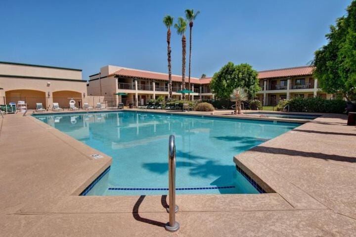 The Blake At Scottsdale Hotel in McCormick Ranch