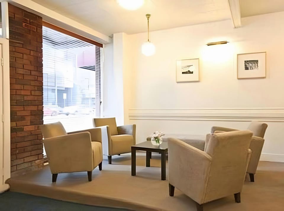 Hotel Sophia Hotel in Melbourne