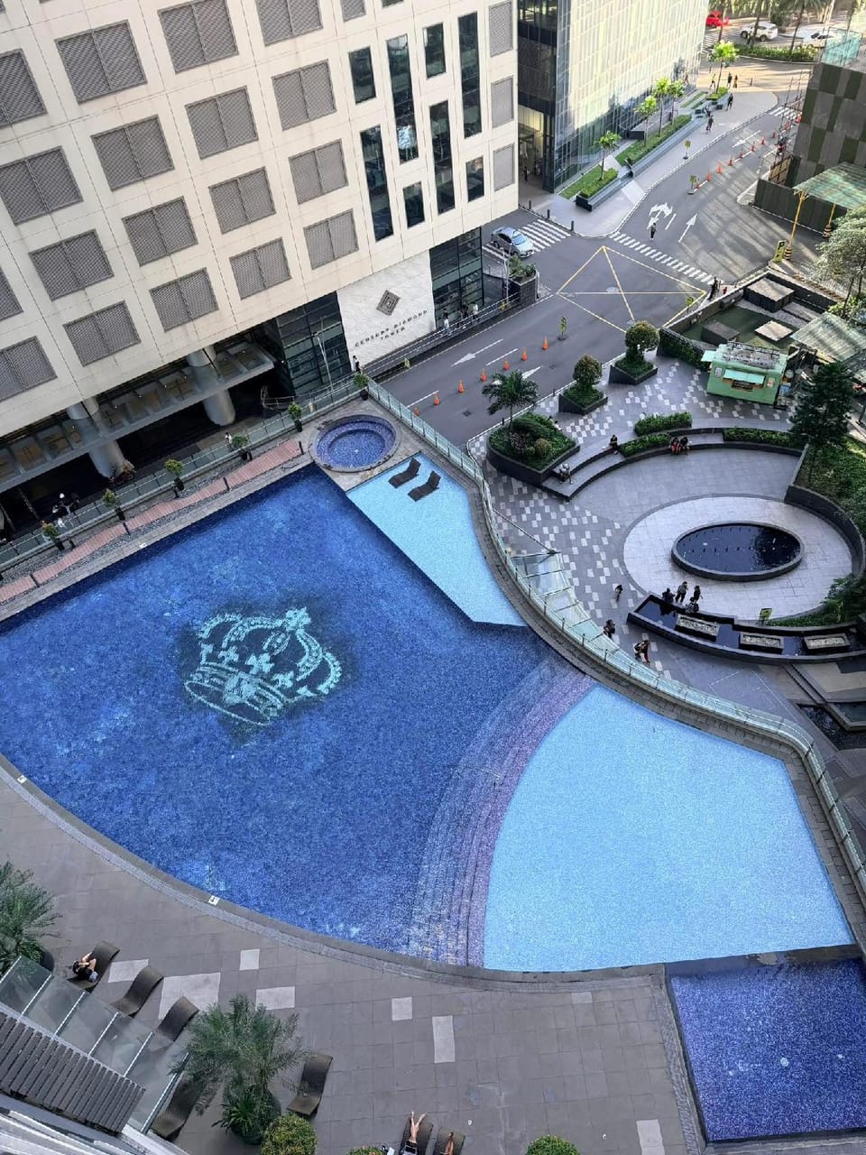 Deluxe Room with Pool View Unit Hotel in Makati