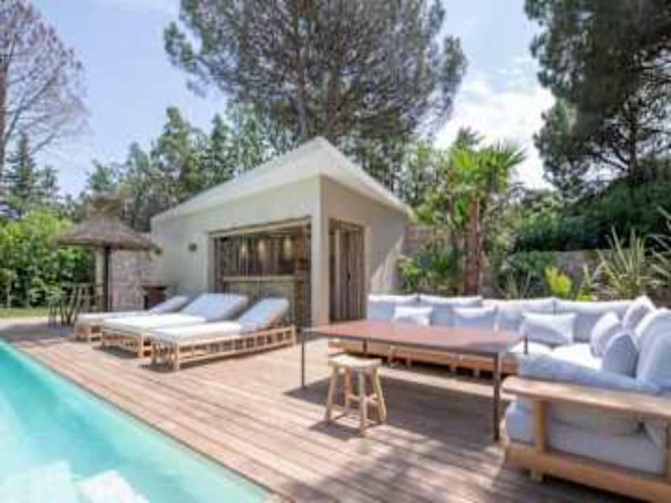 Prestige Villa a/c 12P with Pool & Lounge Hotel in Ramatuelle