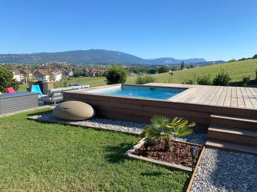 FalHappy House Hotel in Haute-Savoie