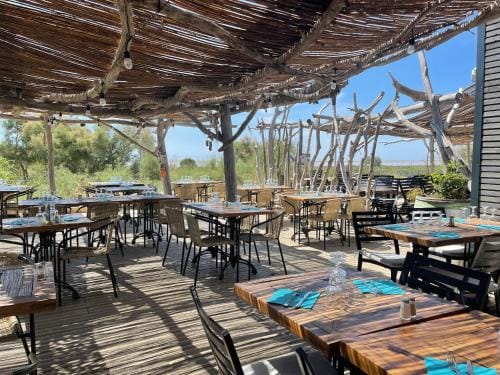 Camping Les Bois Flottes Lodge in Arles
