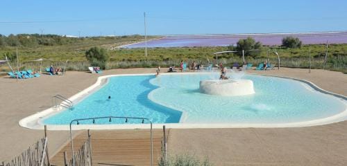 Camping Les Bois Flottes Lodge in Arles