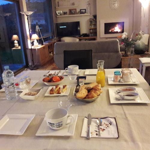 Izella Hotel in Douarnenez