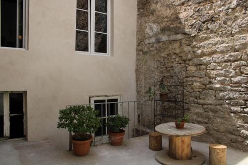 Le Boudoir d'artiste Hotel in Bourgogne-Franche-Comté