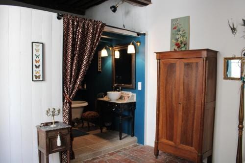Le Boudoir d'artiste Hotel in Bourgogne-Franche-Comté