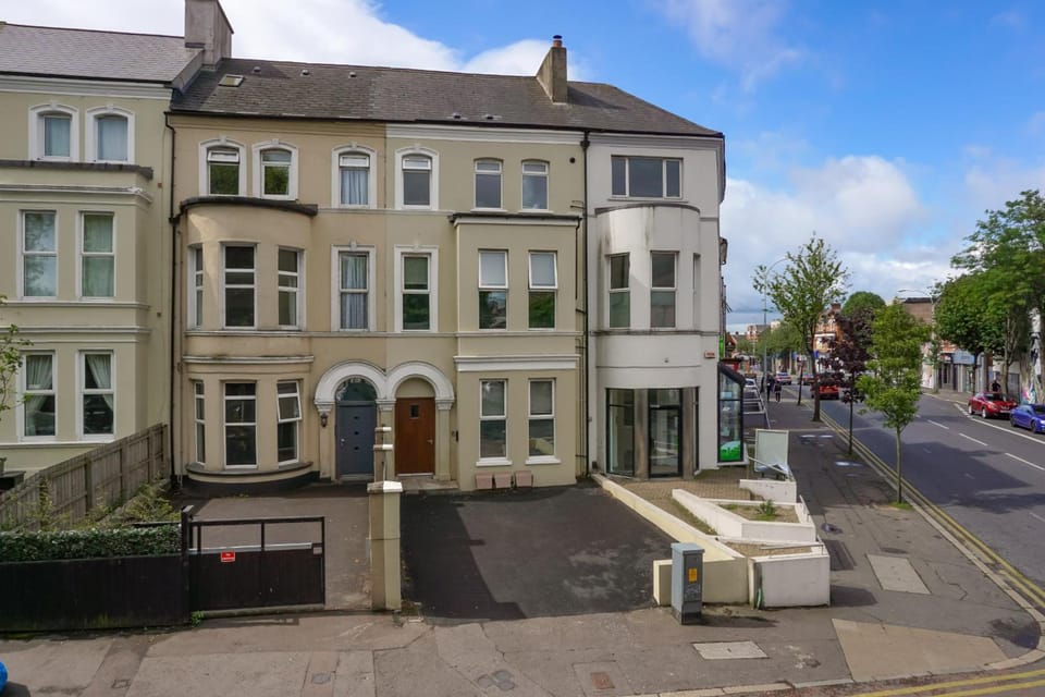 Wellington Park Boutique Apartments Hotel in Belfast