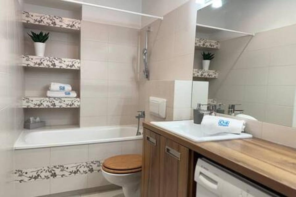 Apartament Agnes Q4 Apartments Apartment hotel in Gdansk