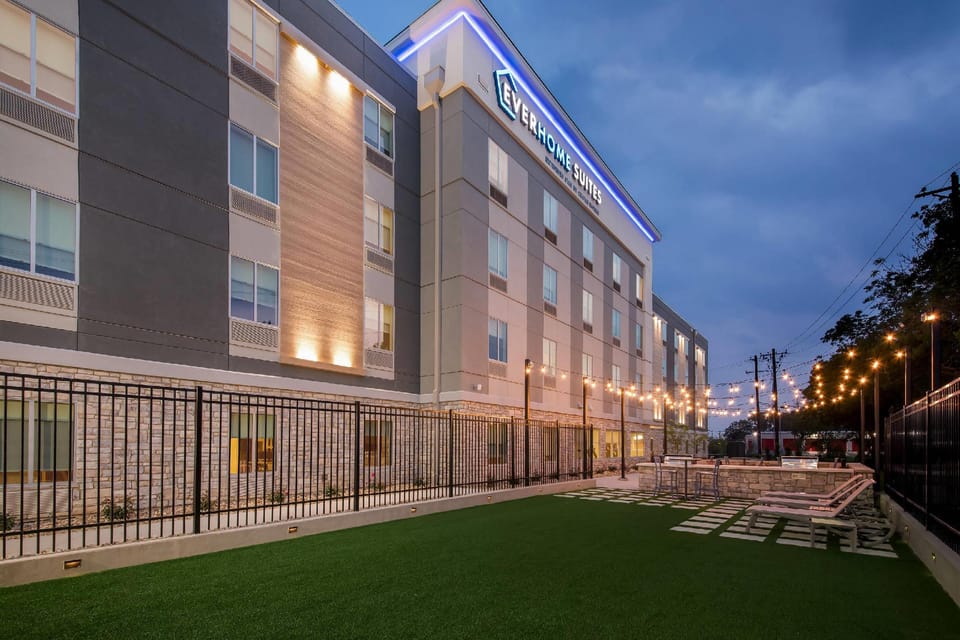Everhome Suites Georgetown – Austin Hotel in Georgetown