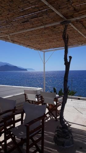 Christos Rooms Hotel in Palaiochora