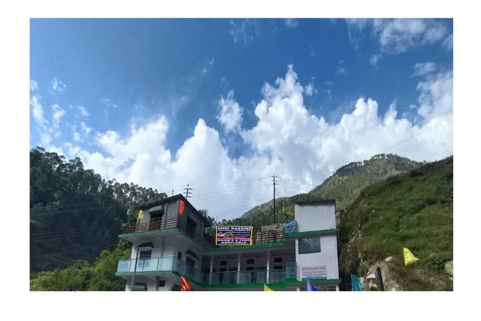 Shri Narsingh Tourist complex Hotel in Uttarakhand