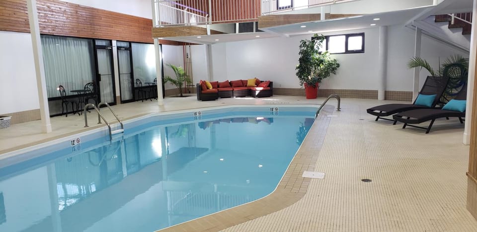 Super 8 by Wyndham Spruce Grove Hotel in Spruce Grove