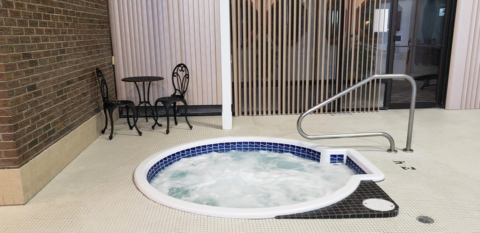 Super 8 by Wyndham Spruce Grove Hotel in Spruce Grove