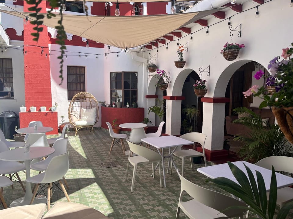 Club 27 - Hostal, Cafe & Spa Hostel in La Libertad Department, El Salvador