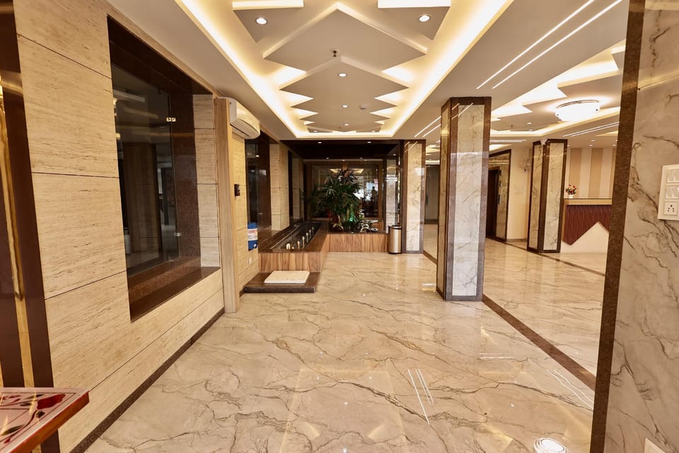 Hotel Maniratna Premium Hotel in India