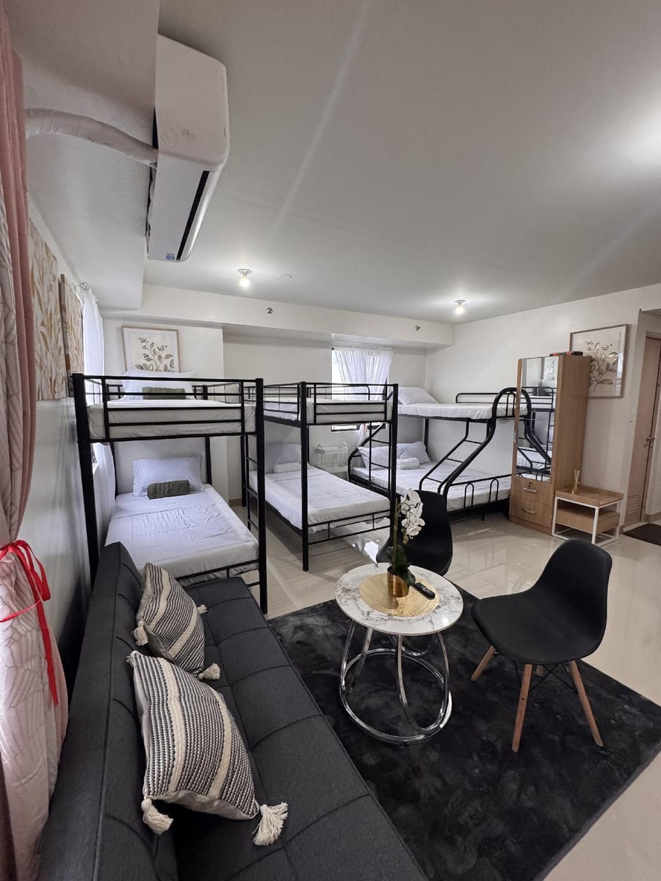 The Barcelona Crib Apartment hotel in Iloilo City