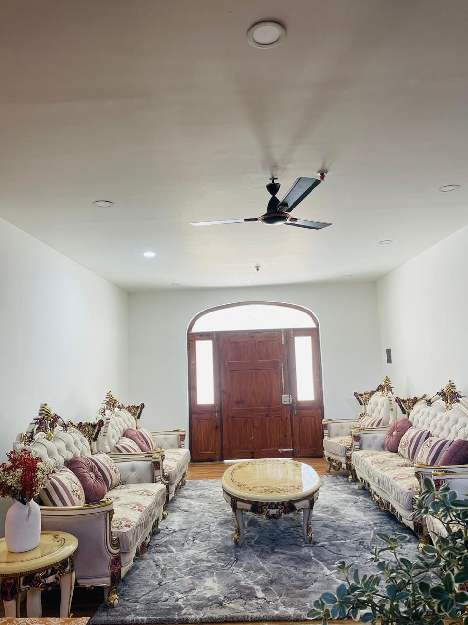 Pines Dirang Homestay Hotel in India