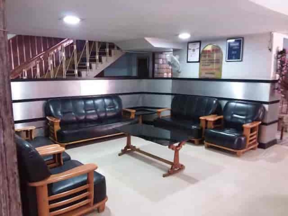 Yatrik Deoghar Hotel in India