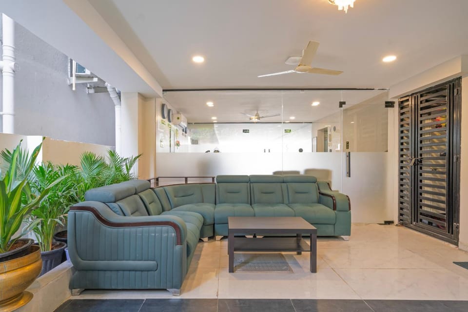 Treebo SY Inn, Hi-Tech City Hotel in Hyderabad