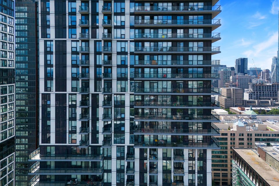 Cityview Suites  Hotel in Toronto