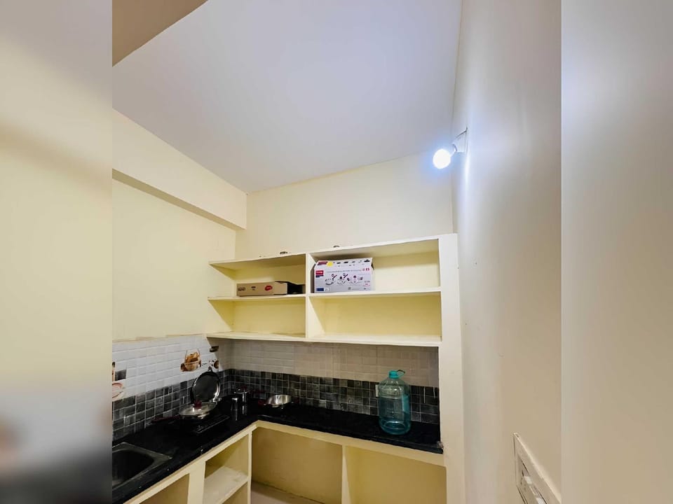 Hotel O PKR Home stay Hotel in Hyderabad