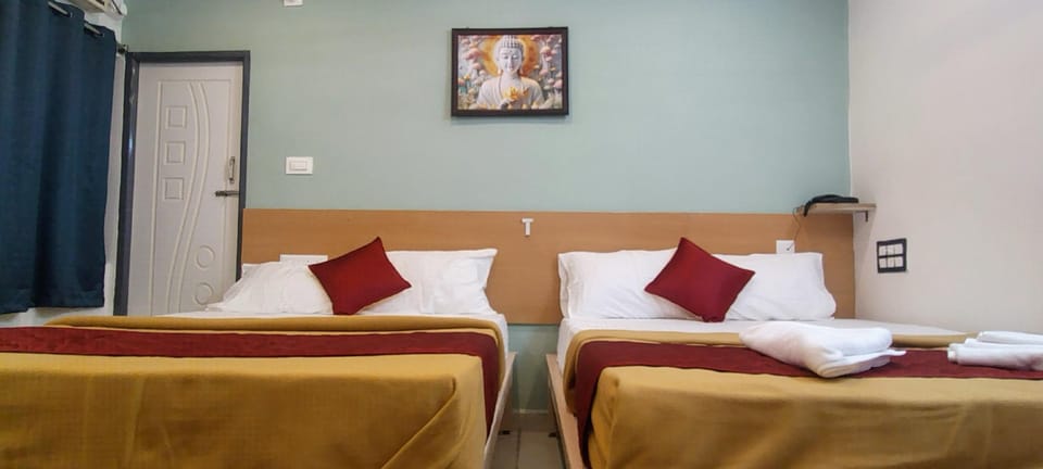 SAHASRA GRAND  Hotel in Tirupati