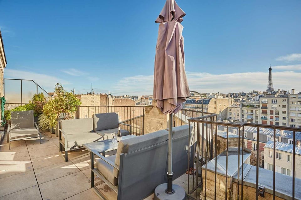 Sublim Penthouse Trocadero Tour Eiffel Hotel in Paris