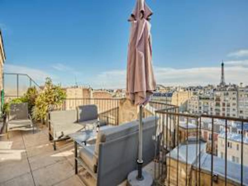 Sublim Penthouse Trocadero Tour Eiffel Hotel in Paris