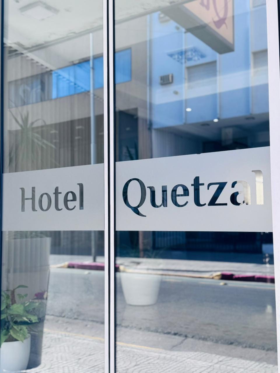 HOTEL QUETZAL  Bed and Breakfast in Cordoba