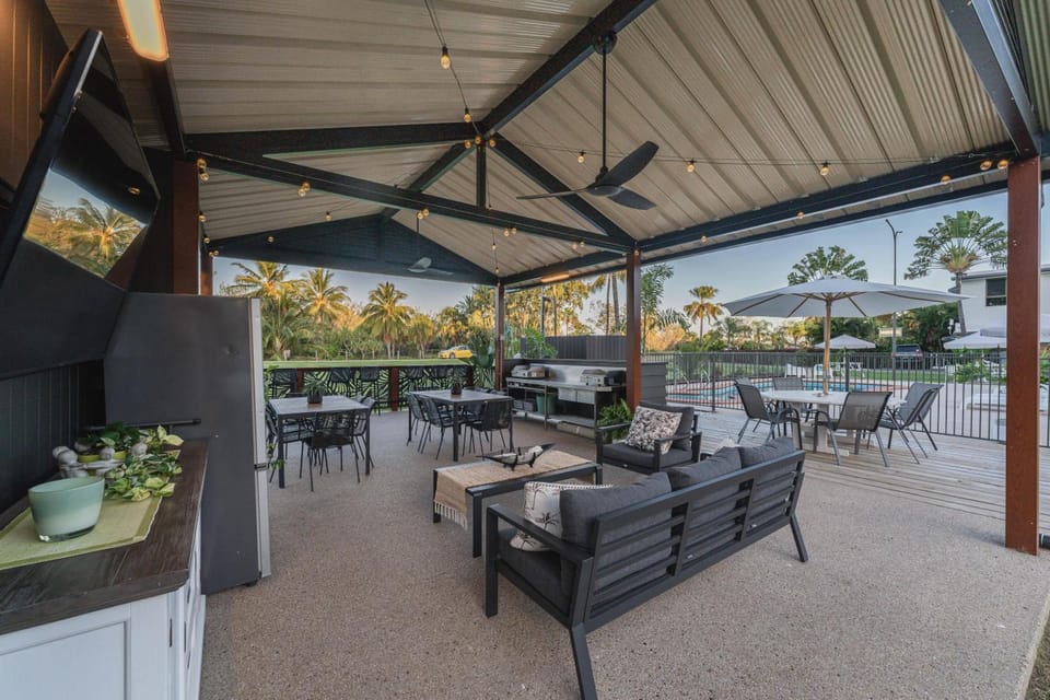 Kinka Palms Motel Apartment hotel in Queensland