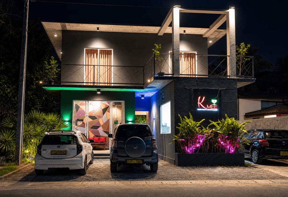 Kmee eco transit hotel Hotel in Negombo