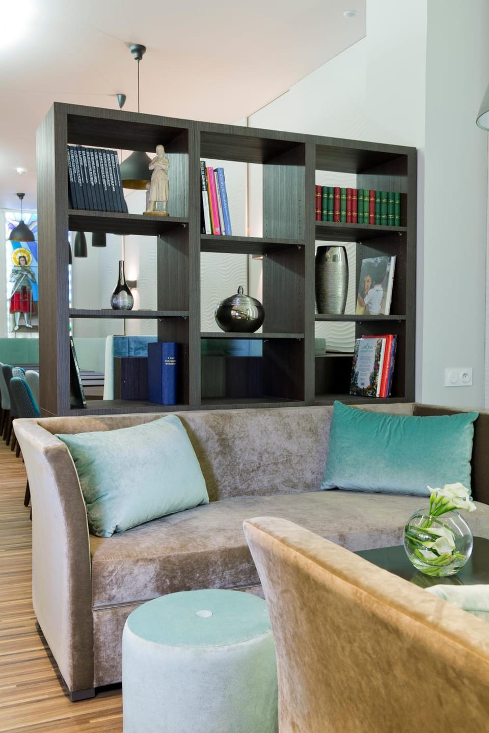 Shared lounge/TV area