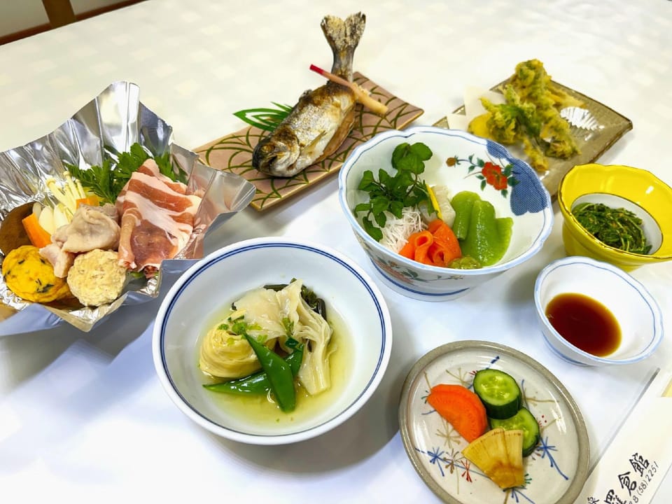 Shirane Onsen Karakurakan Hotel in Japan