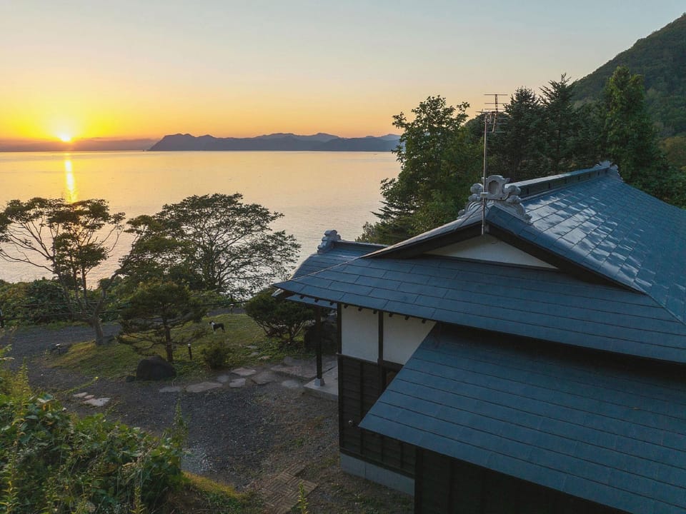 Toya Cliff House Hotel in Hokkaido Prefecture