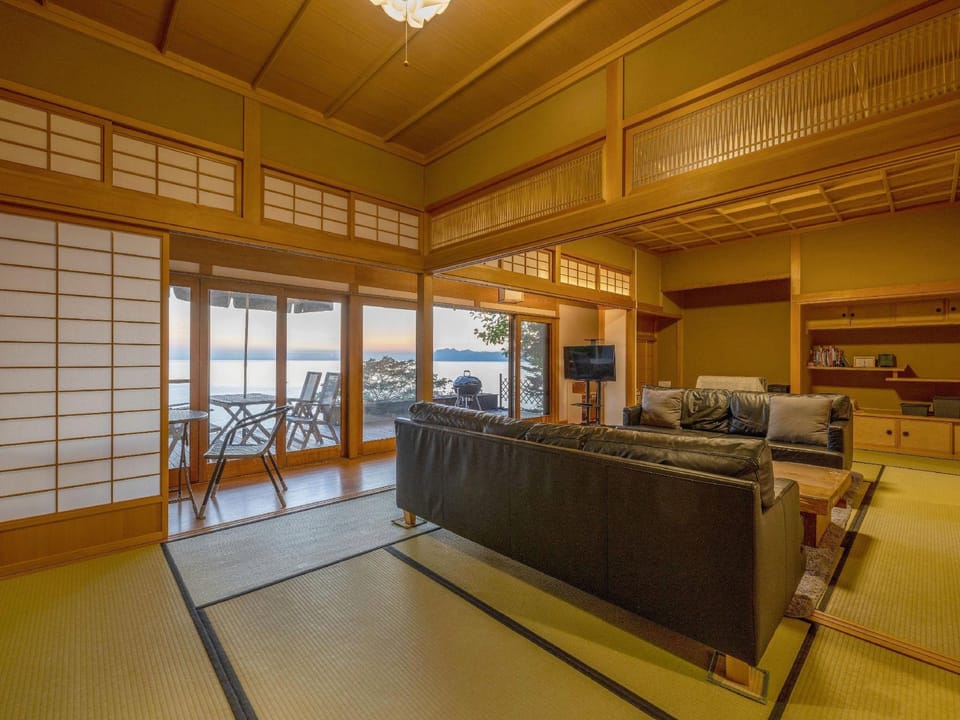 Toya Cliff House Hotel in Hokkaido Prefecture