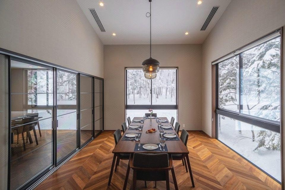 Jade Rabbit Hotel in Niseko