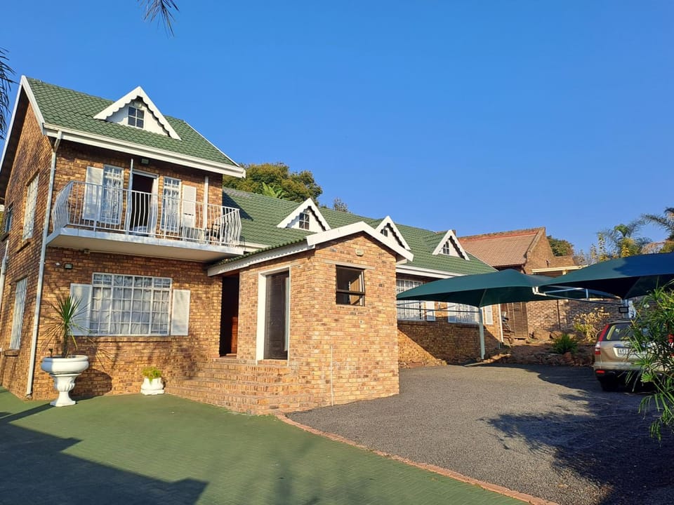 COURTYGUESTHOUSE Hotel in South Africa